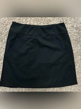 EUC Women’s Tail White Label Black Golf Skort (liner cut out), Size S